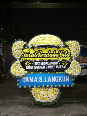 Papan Bunga Duka di Talang Empat