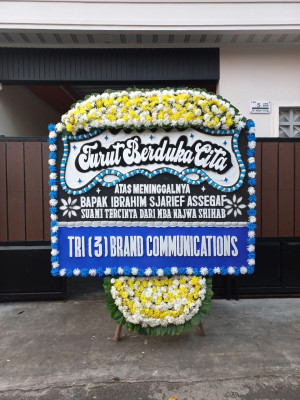 Papan Bunga Duka di Talang Empat